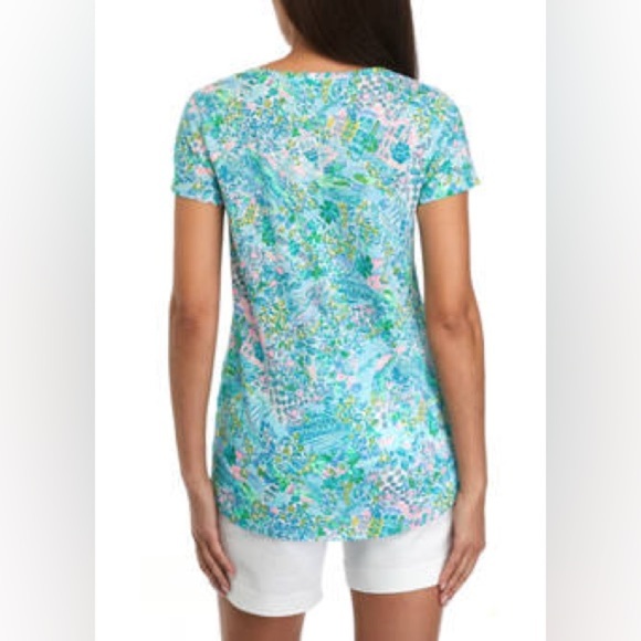 (T2) Lilly Pulitzer®
Women's Etta V-Neck T-Shirt, Vibrant Multicolor, Size XS - Picture 12 of 13
